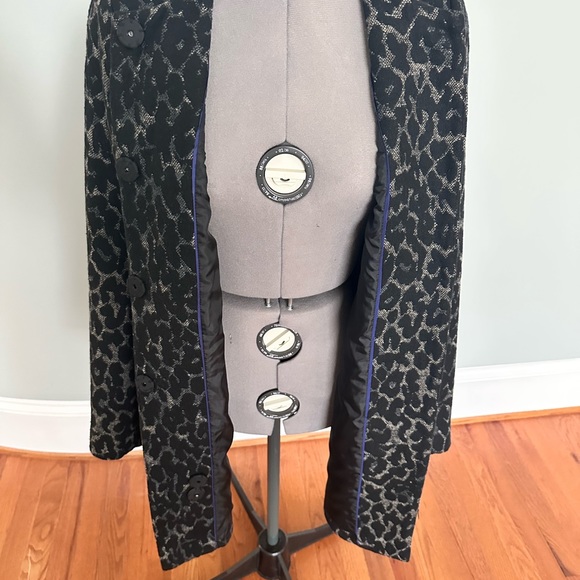 Kenneth Cole New York cheetah print button down pea  coat in size 10 - Picture 4 of 13